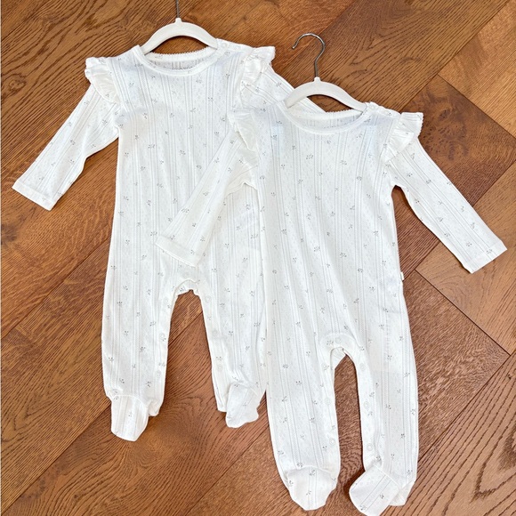 elegant baby Other - Elegant baby wren boutique footies